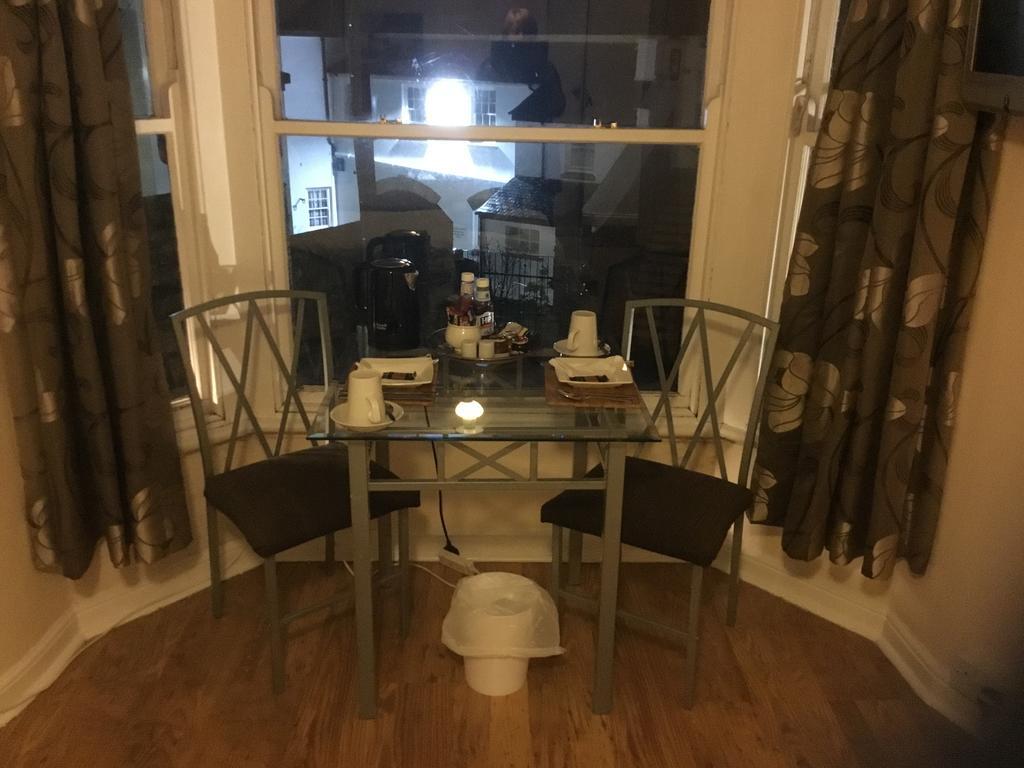The Dock Inn بينزانس المظهر الخارجي الصورة