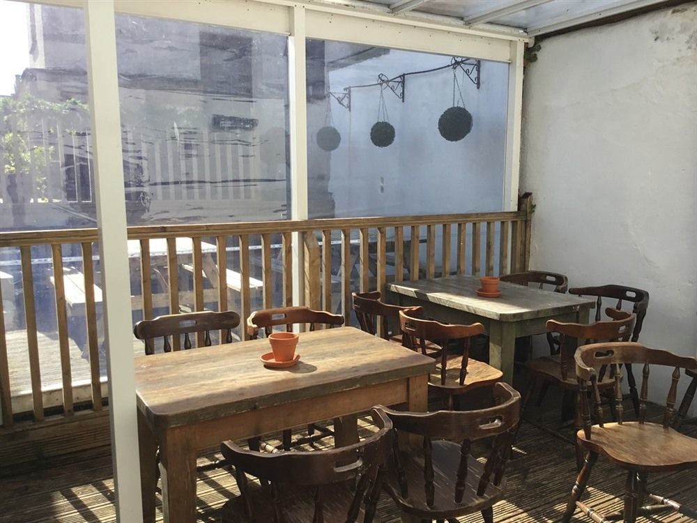 The Dock Inn بينزانس المظهر الخارجي الصورة