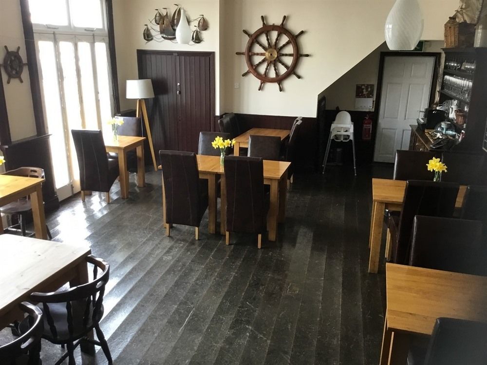 The Dock Inn بينزانس المظهر الخارجي الصورة